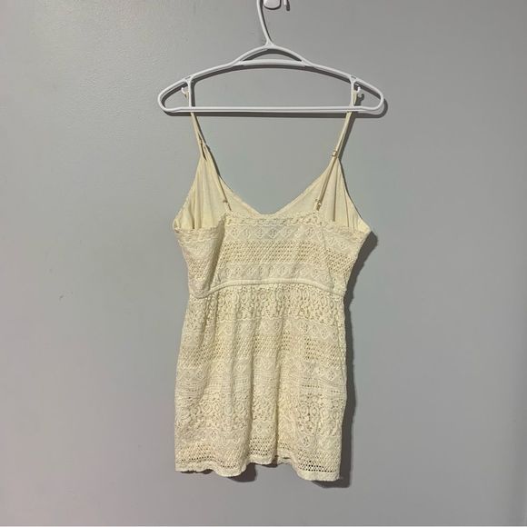Forever 21 White lace top juniors size Medium - Picture 2 of 8